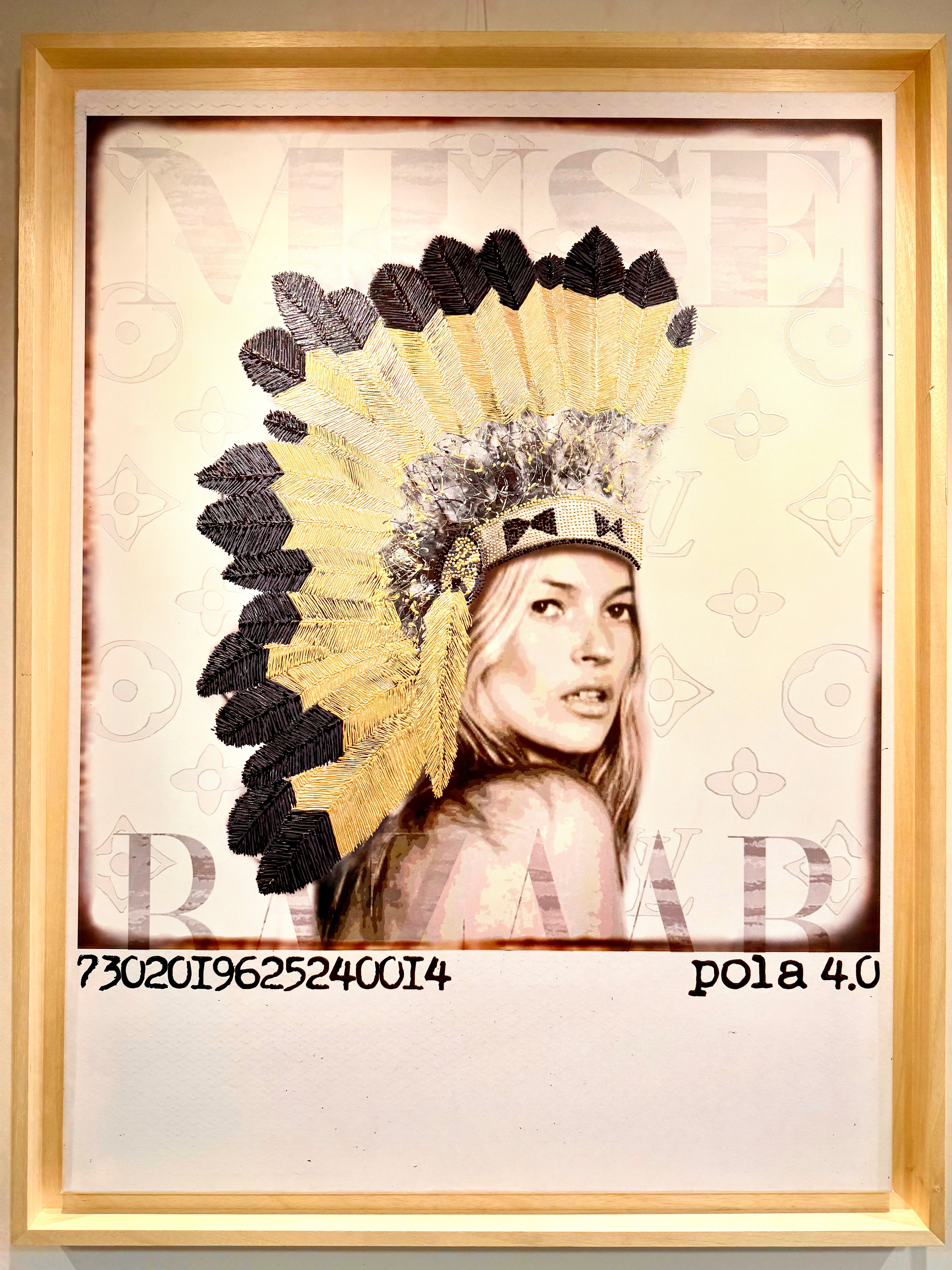 Pola 4.0 Toile Bazaar Kate Moss Coiffe amérindienne