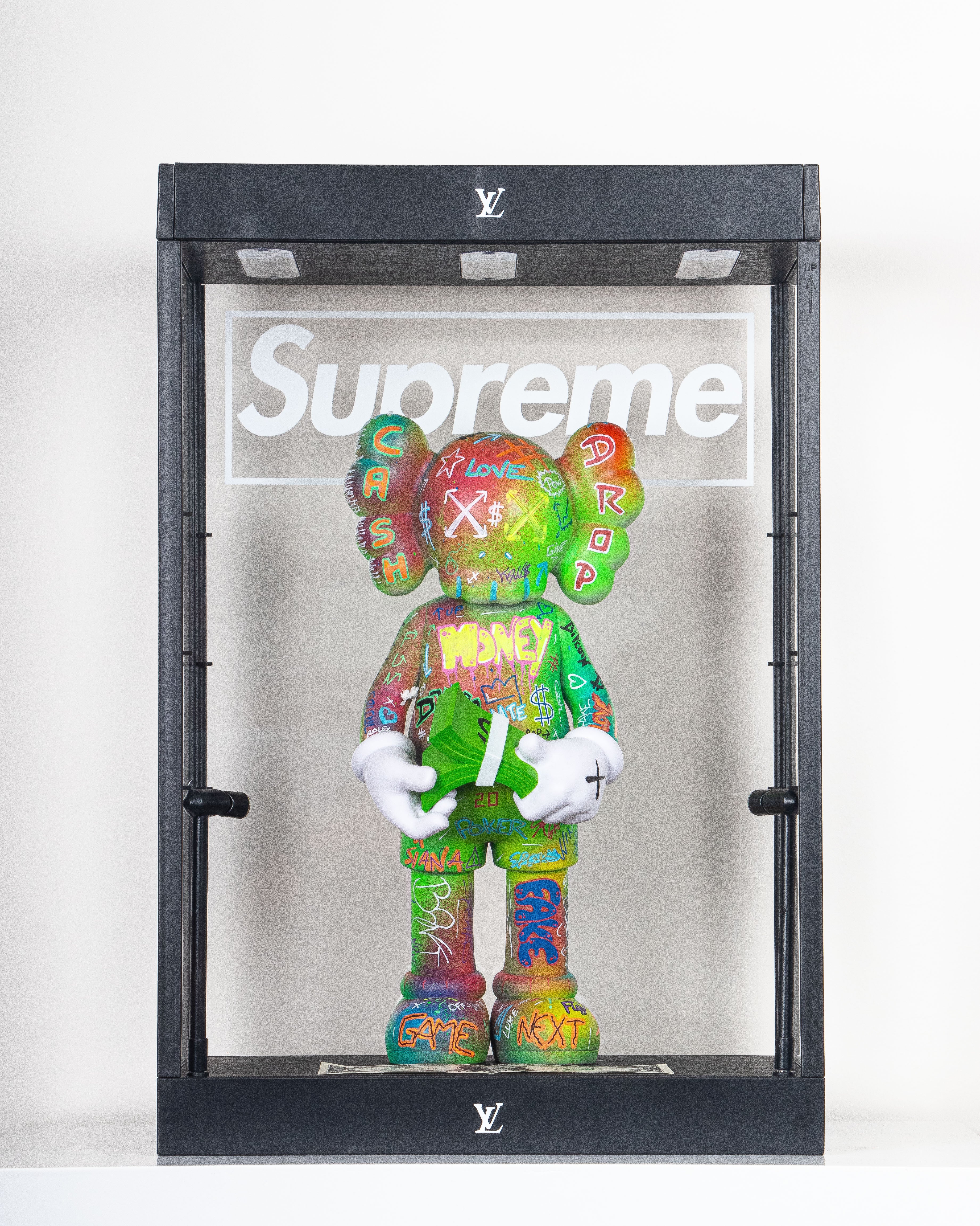 Art'Pej - Vitrine Kaws Dollar