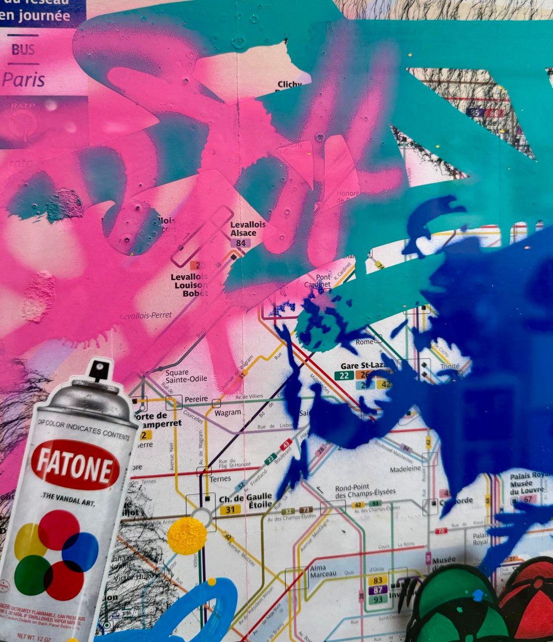 Plan de métro Riri, Fifi et Loulou devant Banksy